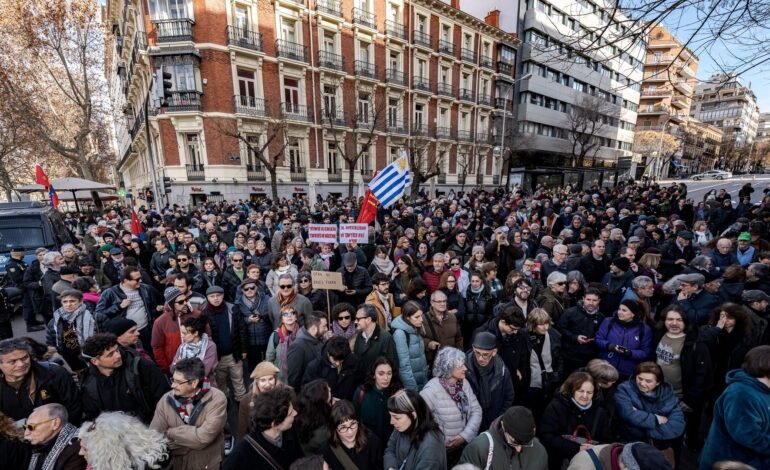 ESPAÑA: Miles manifestantes protestan detención de Maduro