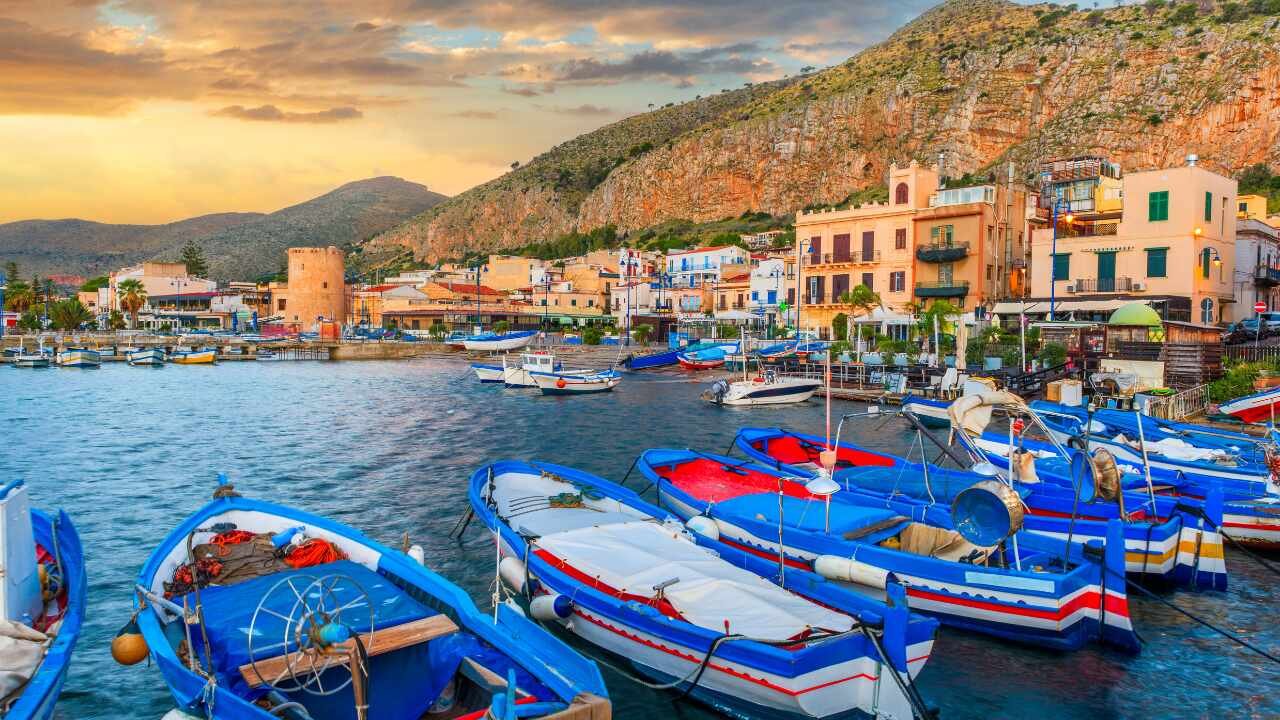 Esta isla italiana ofrece incentivos de hasta 15 mil dólares para quienes se muden allí