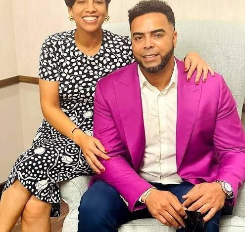 Expelotero GL rinde homenaje a la exgobernadora Nelsy Cruz