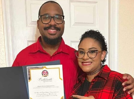 FLORIDA: Reconocen artista dominicano Eleazar Soriano