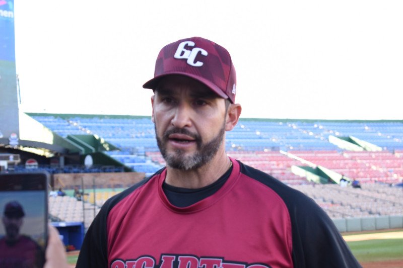 Gigantes del Cibao despiden a José Leger como su dirigente