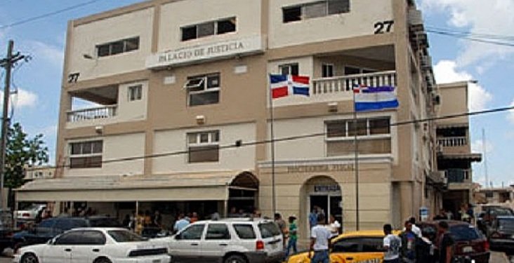 Impone 20 años a un hombre abusaba de una joven de 16