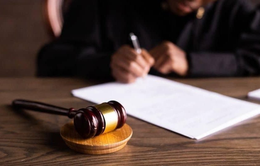 Impone 20 años prisión a dos hombres por tráfico de drogas