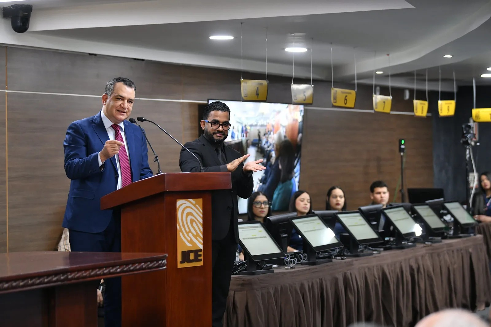 La JCE inicia la toma de datos biométricos para nueva cédula