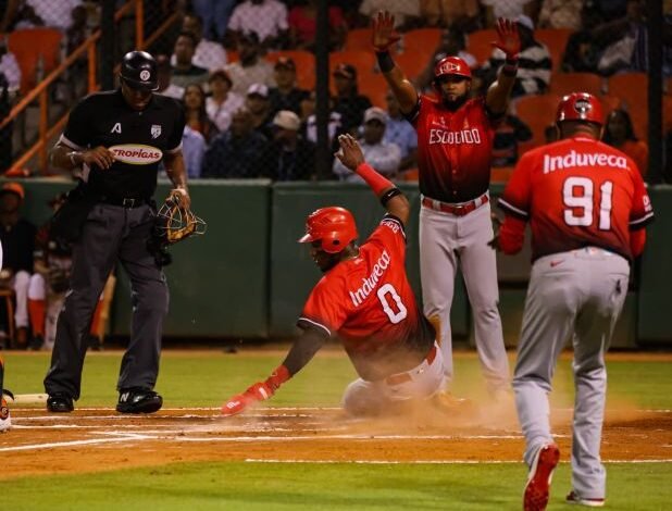 Leones vuelven a vencer a los Toros y colocan serie final 2-0