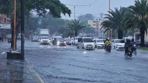 Llueve fuerte sobre SD y otras zonas debido a una vaguada