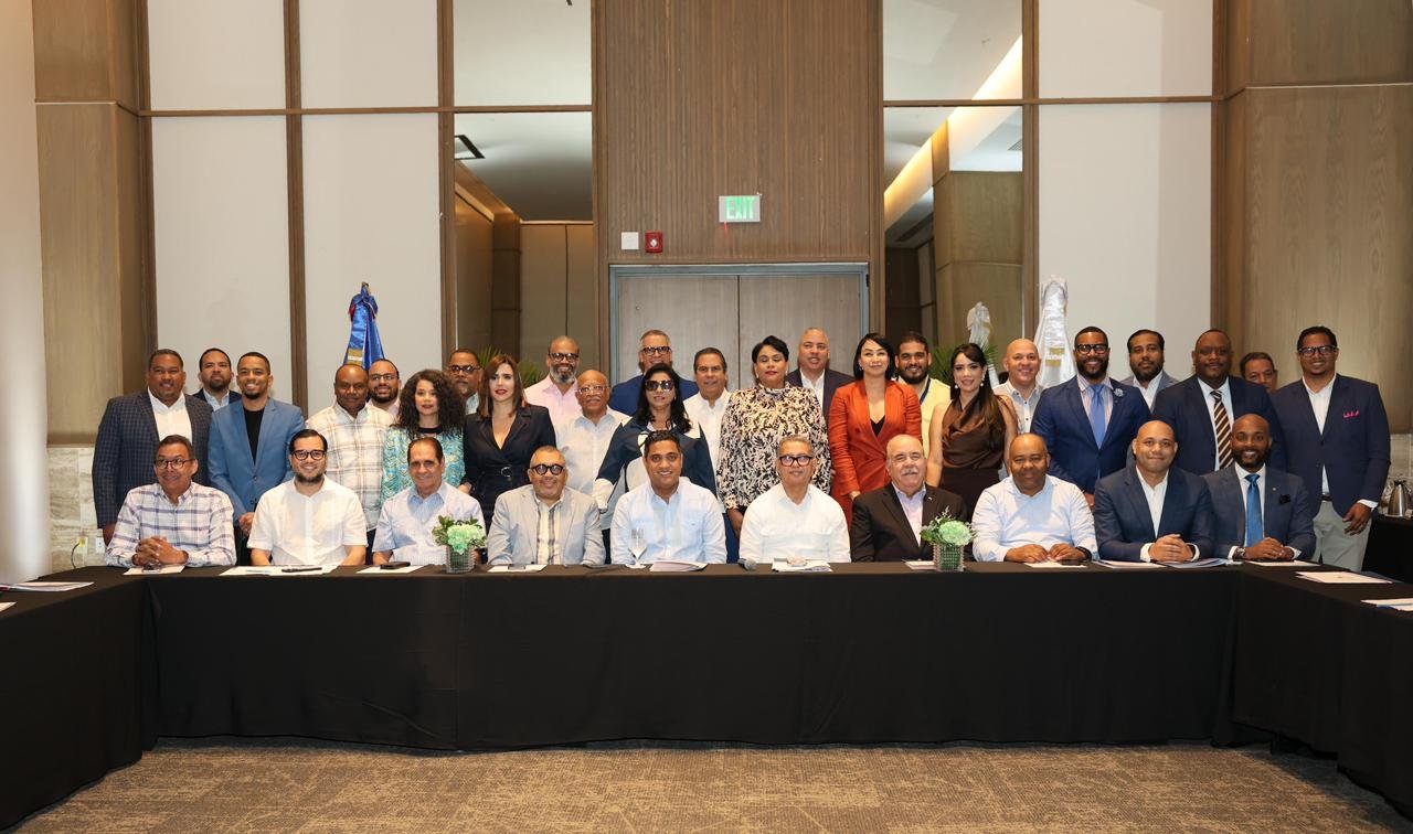 Ministerio Deportes presenta programa eventos deportivos