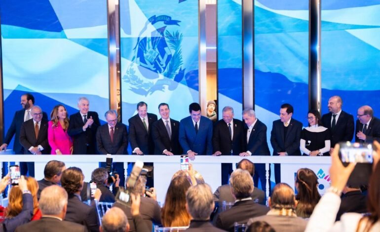 Ministro Collado inaugura stand dominicano en FITUR 2026, donde RD vuelve a brillar