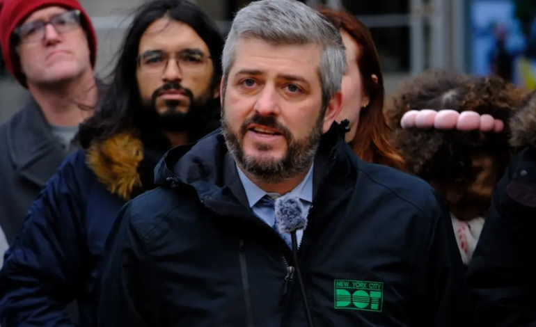 NY: Comisionado Transporte saluda fallo rediseño calle Court