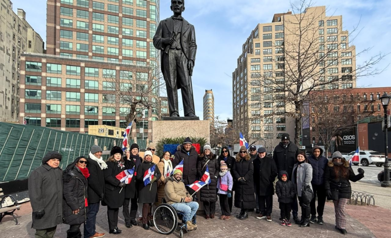NY: Cónsul RD encabeza ofrenda floral a Duarte