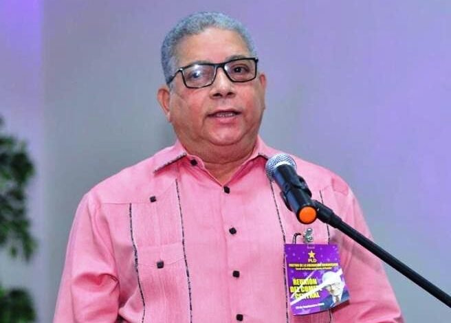 PLD celebra salida ministro Ito Bisonó de Industria y Comercio