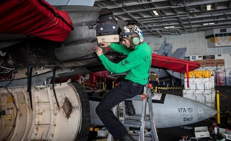 Portaaviones nuclear Estados Unidos llega a Oriente Medio