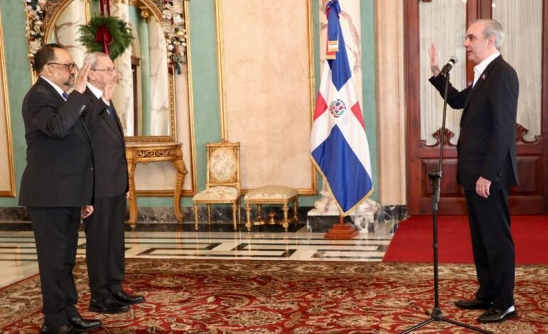 Presidente Abinader juramenta a Peralta y Jorge Subero Isa