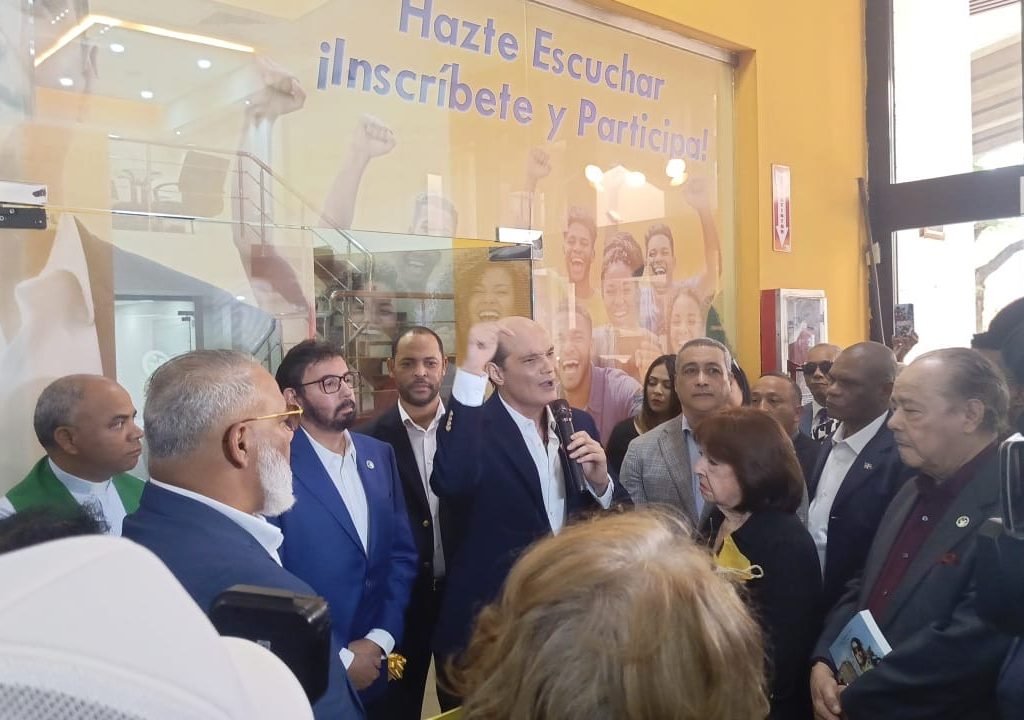 Ramfis inaugura nuevas oficinas del PED en el Distrito Nacional