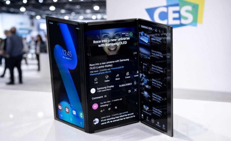 Samsung presentó en Las Vegas el TriFold Z, su teléfono plegable de tres pantallas