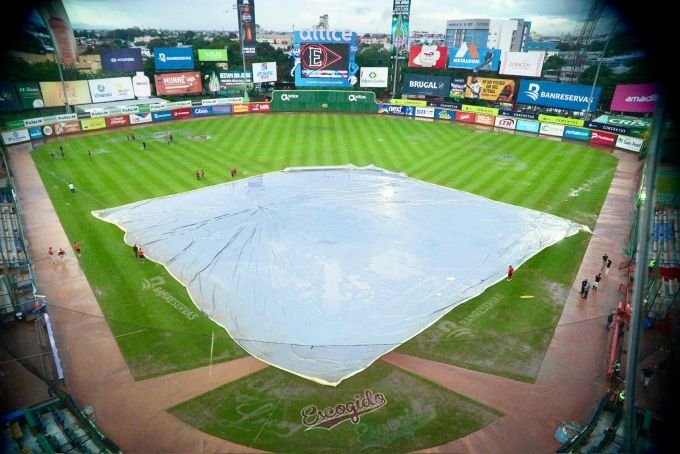 Suspendido de nuevo por las lluvias partido serie final LIDOM