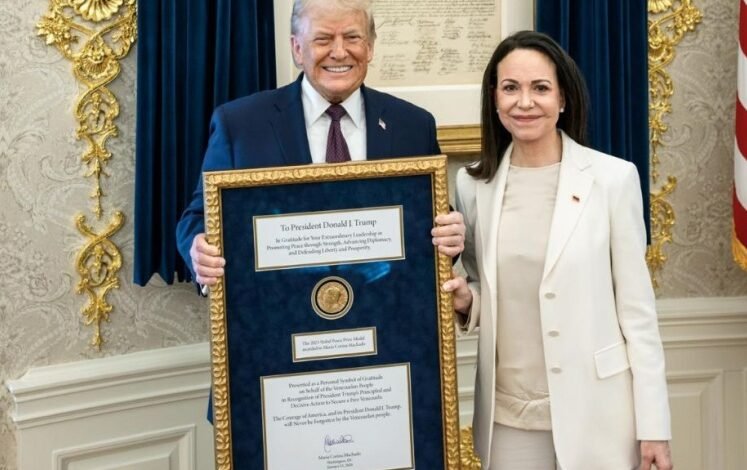 Trump dice ha recibido el Nobel de la Paz de Corina Machado