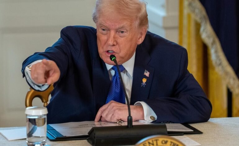 Trump llama «incompetente» al presidente de Reserva Federal