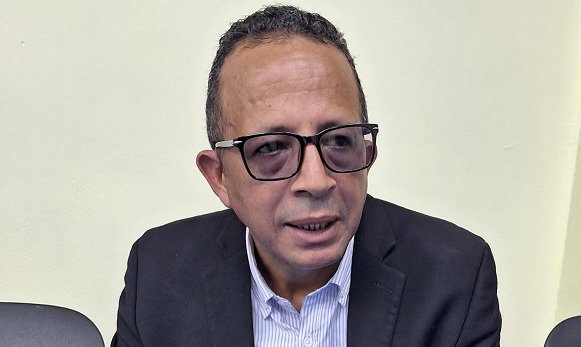 Vicente llama partidos cumplir 10 % para formación política