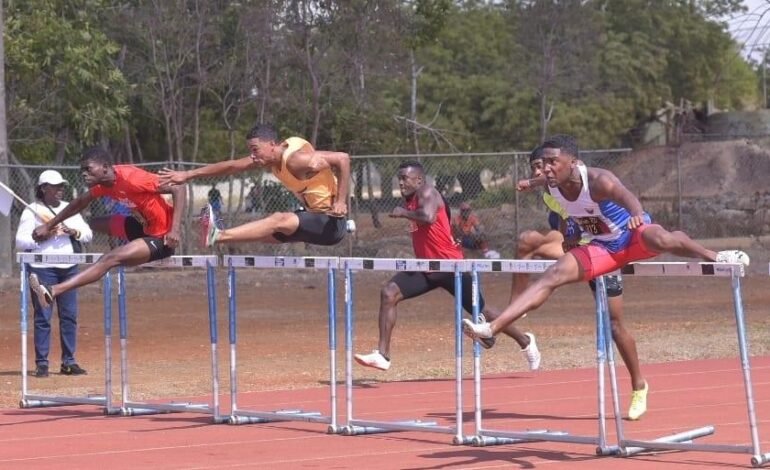 XV Invitacional de Atletismo del DN con 400 atletas nacionales