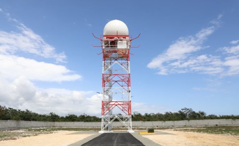 Abinader inaugura un radar para meteorología y aviación