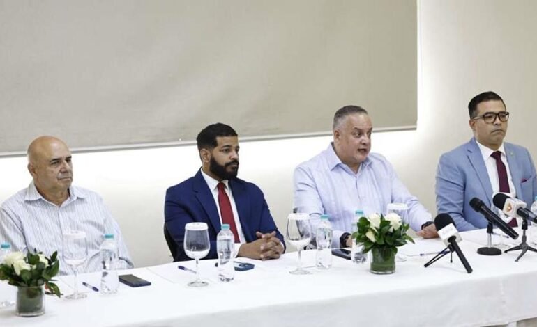 Abinader y EU gestionan liberación piloto detenido en Guinea