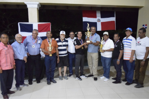 Alejandro Taveras y Dary Jáquez ganan Copa Dominó Santiago