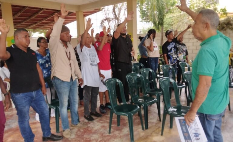 Alianza País juramenta nuevos afiliados en su 15 aniversario