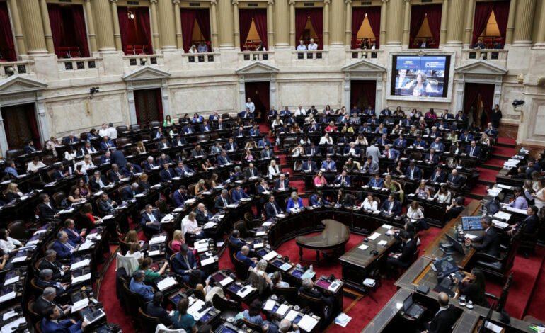 Argentina: la Cámara Baja aprueba la reforma laboral, previo a votación final en el Senado
