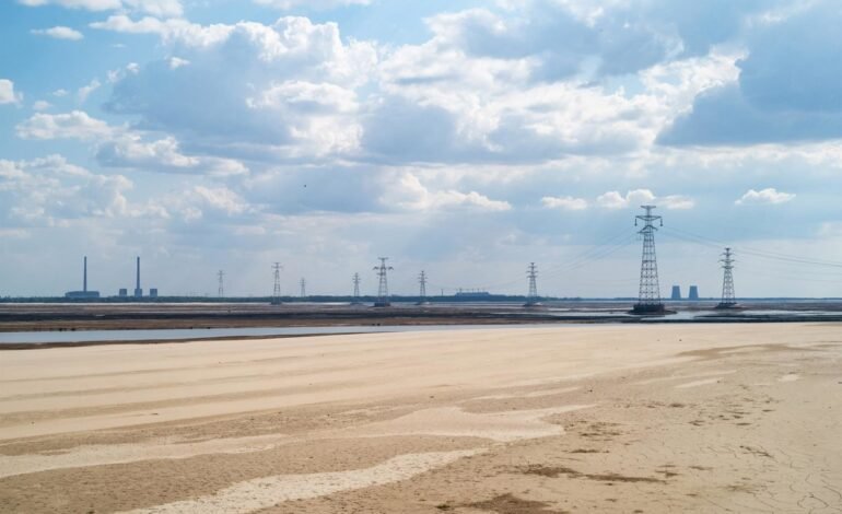 Ataque ucraniano afecta líneas eléctricas central de Zaporiyia