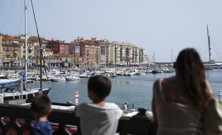 ¿Beneficios por tener hijos? Francia y su combate a la baja natalidad