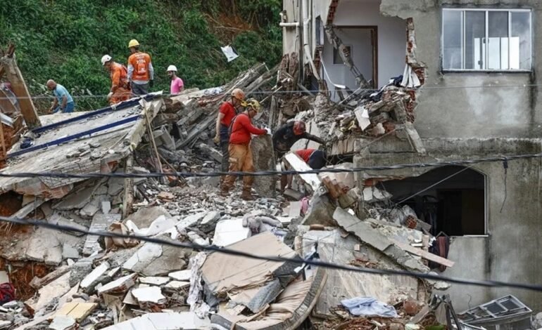 Brasil: Fuertes lluvias dejan 23 muertos y varios desaparecidos