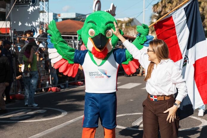 Carolina Mejía da inicio al Carnaval del Distrito Naciona