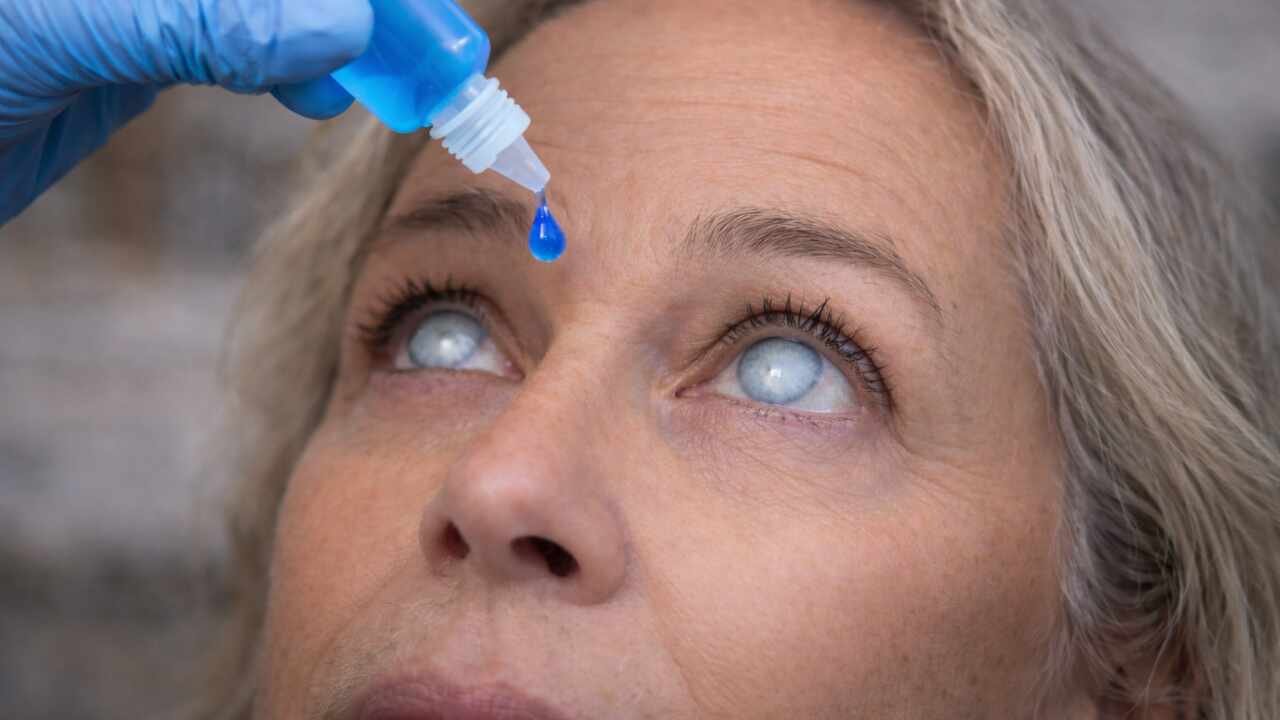 Científicos desarrollarían gotas que podrían tratar las cataratas sin cirugía