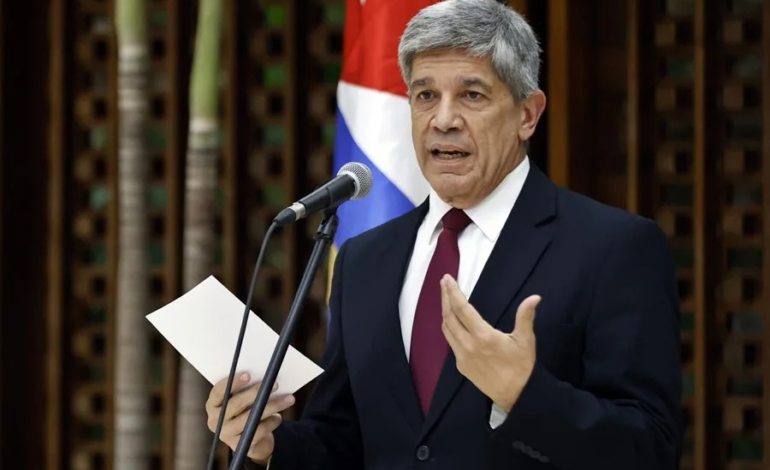 Cuba niega se esté diseñando mesa de negociación con EE.UU.