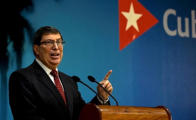 #CubaHoy: el Gobierno denuncia que más de 32.000 embarazadas están en riesgo por bloqueo de combustible de EE. UU.