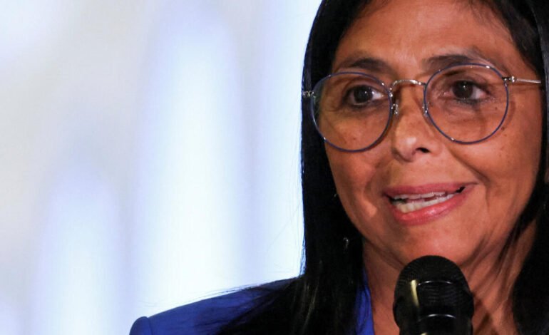 Delcy Rodríguez llama «socio y amigo» a Trump y le pide cesar el bloqueo contra Venezuela