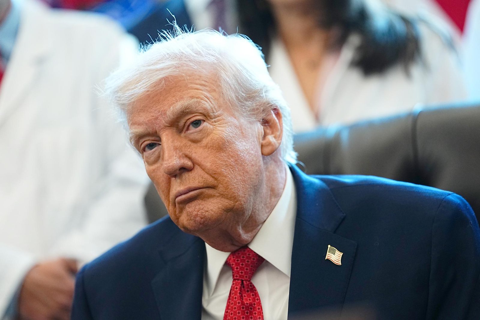 Dice podría optar por una toma de control «amistosa de Cuba» imagen