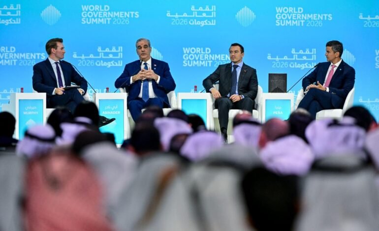 DUBAI: Abinader destaca solidez y dinamismo economía de RD