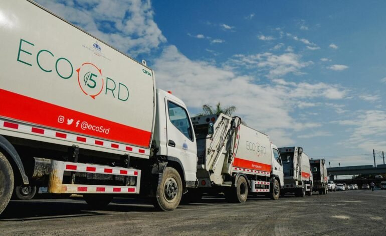 Eco5RD realiza amplio operativo de limpieza en Los Alcarrizos y Santo Domingo Oeste