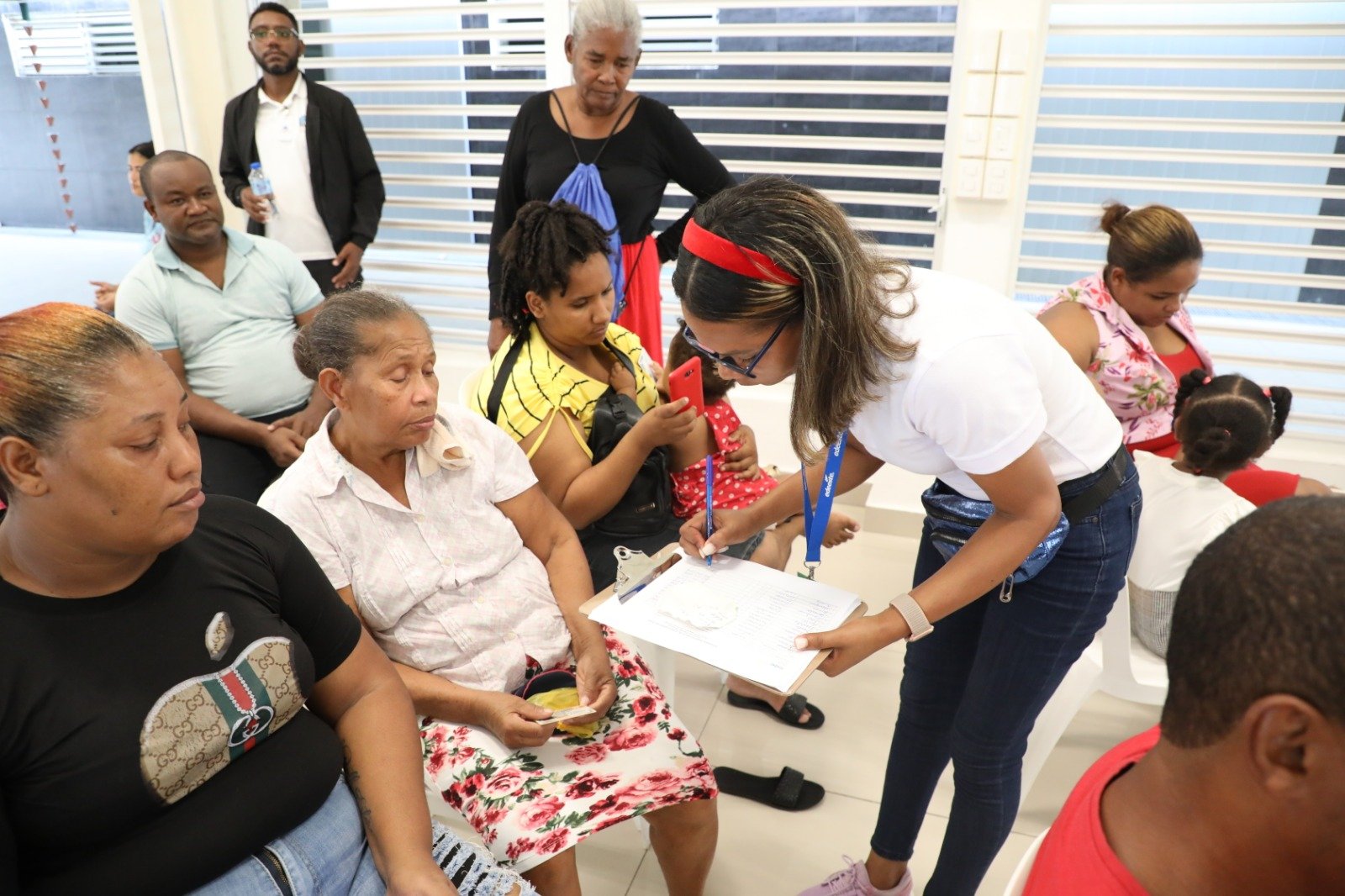 Edeeste normaliza más de 20 mil clientes y desmantela cerca de 3 mil conexiones directas en enero 2026