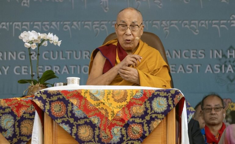 EEUU: El Dalái Lama niega sus vínculos con archivos de Epstein