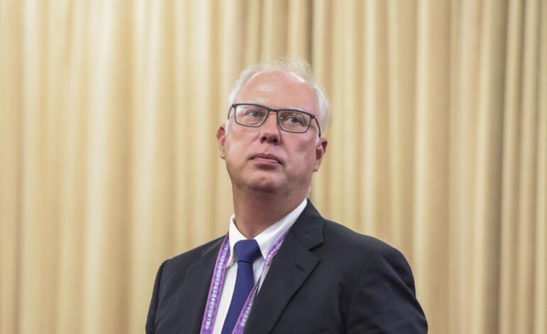 El ‘paquete Dmitriev’: la promesa de Putin de 14 billones de dólares para Estados Unidos