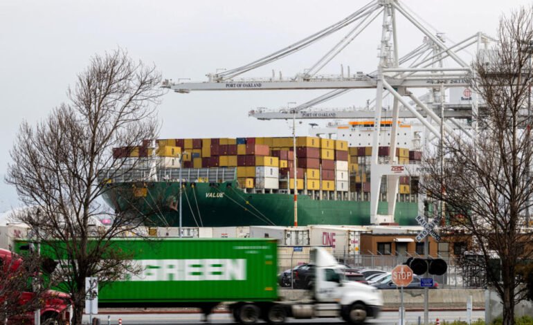 Entran en vigor nuevos aranceles globales de Trump del 10%: ¿cuáles quedan anulados tras fallo del Supremo?