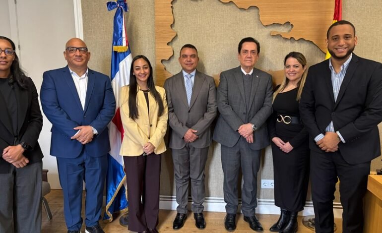 ESPAÑA: Director SNS impulsa alianzas estratégicas sistema de salud