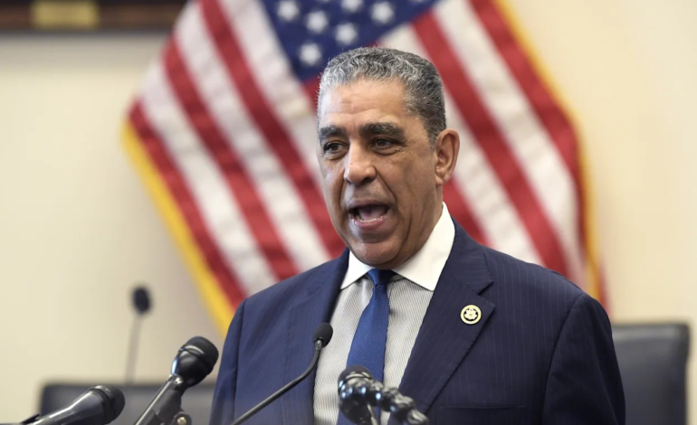 EU: Espaillat recibe ciudadana deportada mientras buscaba atención médica