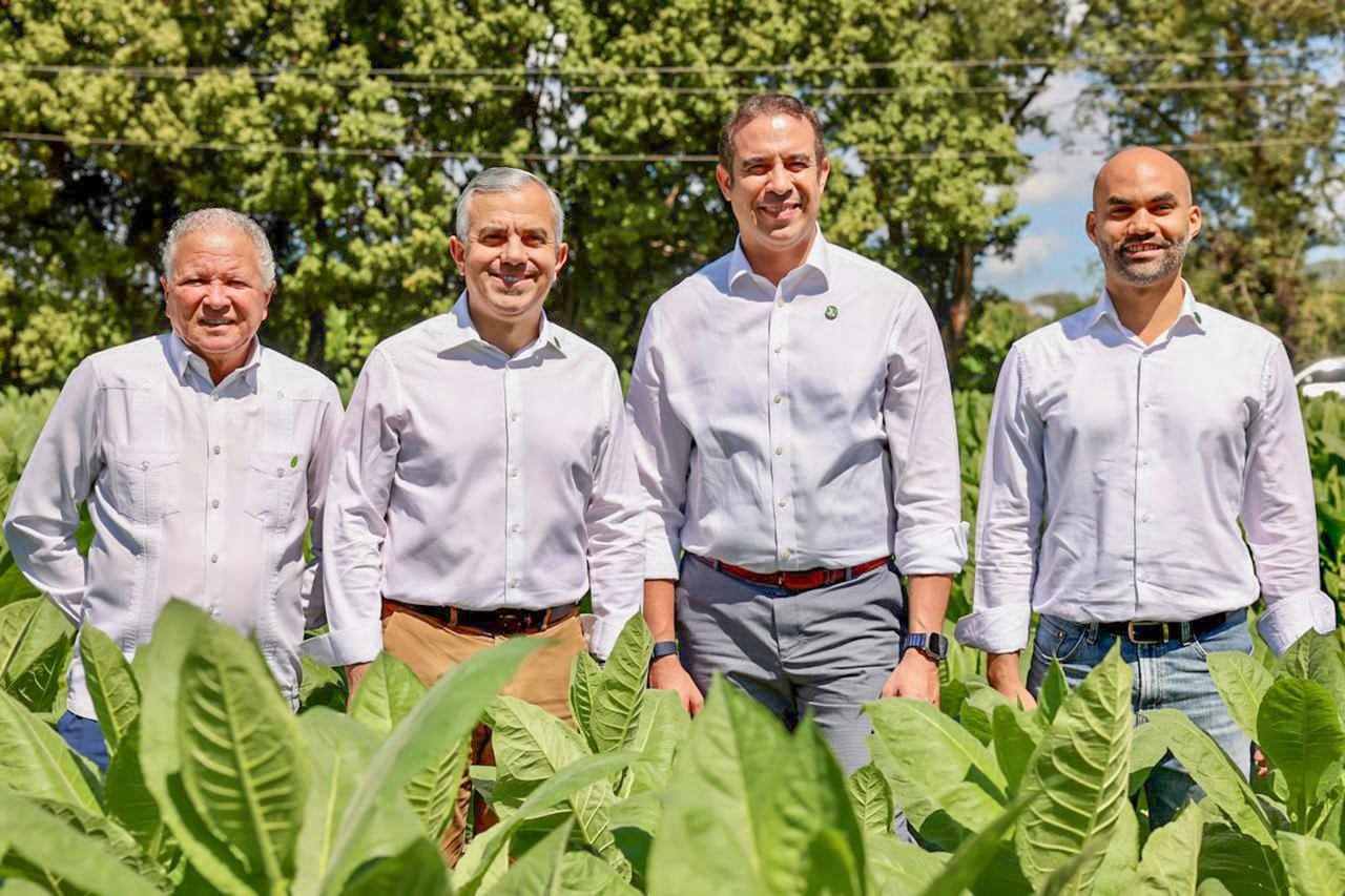 Exportaciones de tabaco de RD se incrementan más de 1,000 millones de pesos en 2025 informa INTABACO 