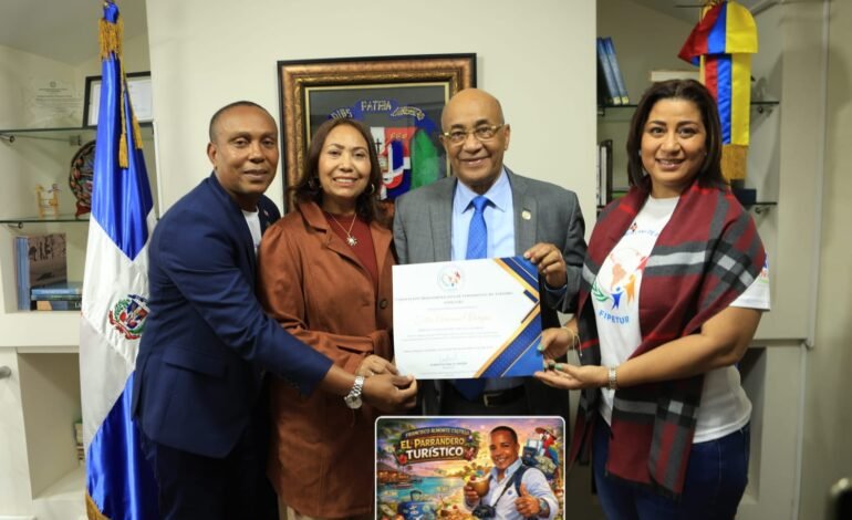 FIPETUR reconoce la labor del embajador dominicano en Colombia, Félix Aracena Vargas