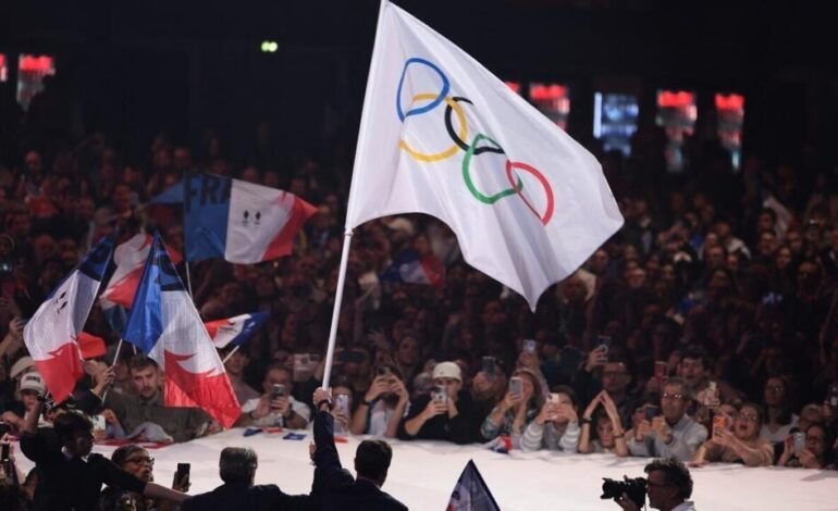 Francia recibe a sus héroes tras los JJ. OO. de invierno y pone la mirada en 2030