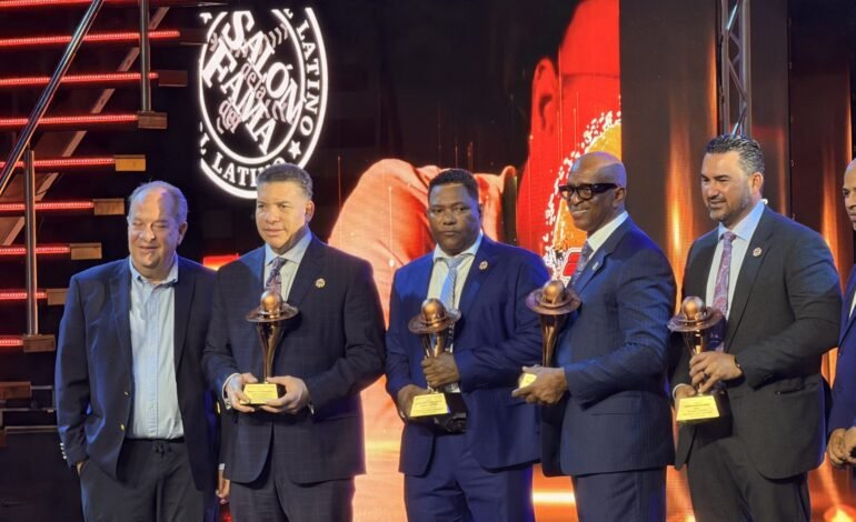 González,Tejada, Colón y Franco son exaltados al Béisbol Latino